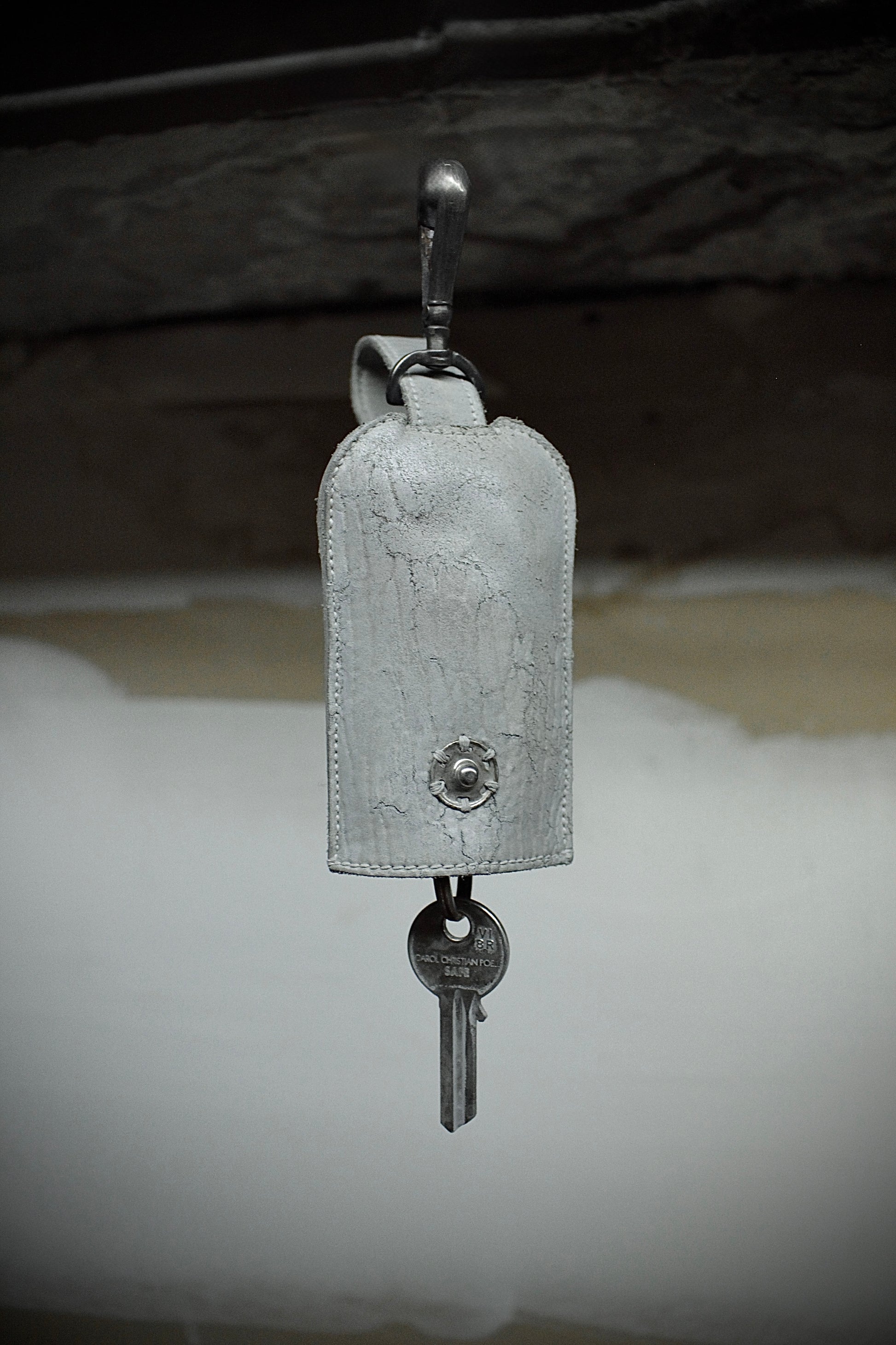 Carol Christian Poell ‘MM/2265 CUBS-PTC/33’ Silver Hook Key Horse Leather Case | Archive Fashion Toronto