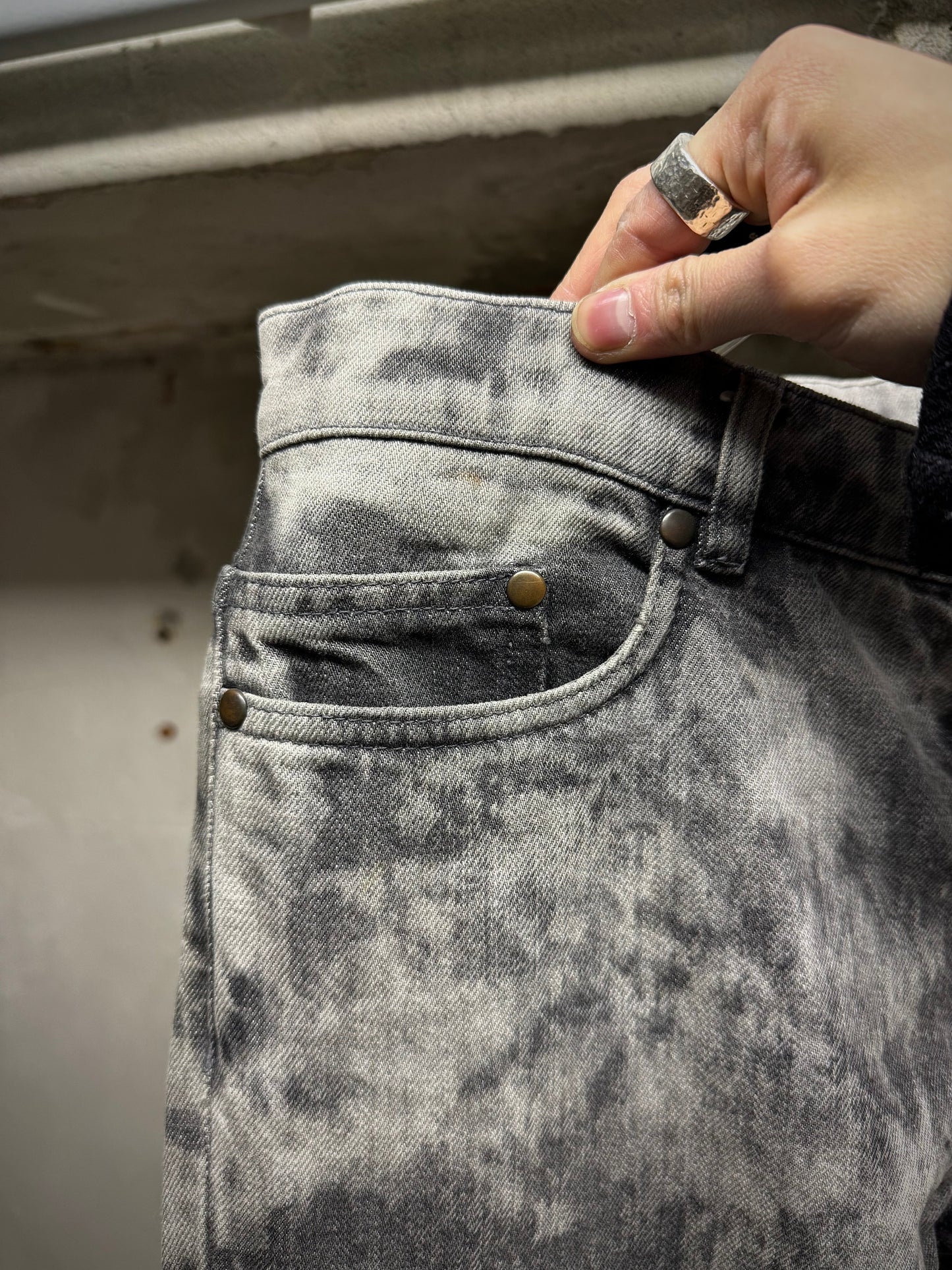Maison Martin Margiela AW10 Grey Acid Wash Skinny Denim detail | DRIEW GARMENTS