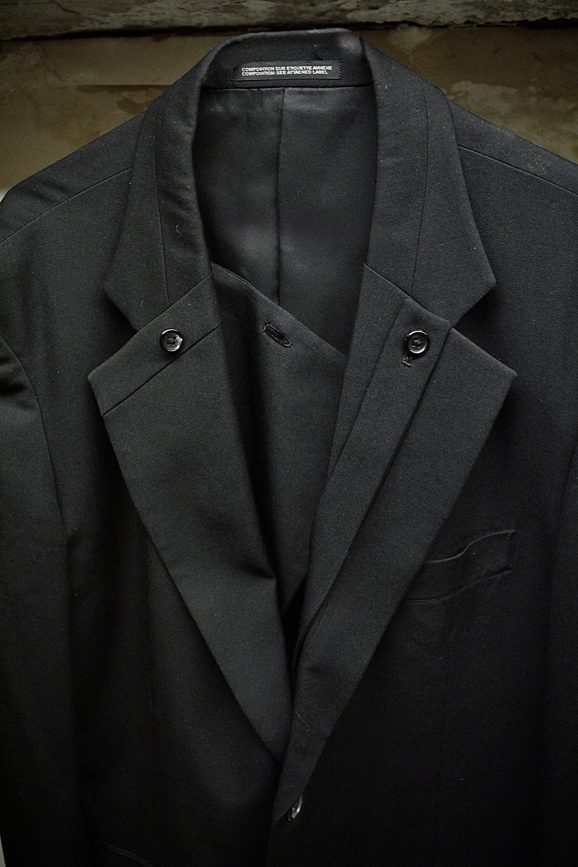 Yohji Yamamoto POUR HOMME AW07 Double Layered Notch Lapel Multi Button Blazer detail | DRIEW GARMENTS