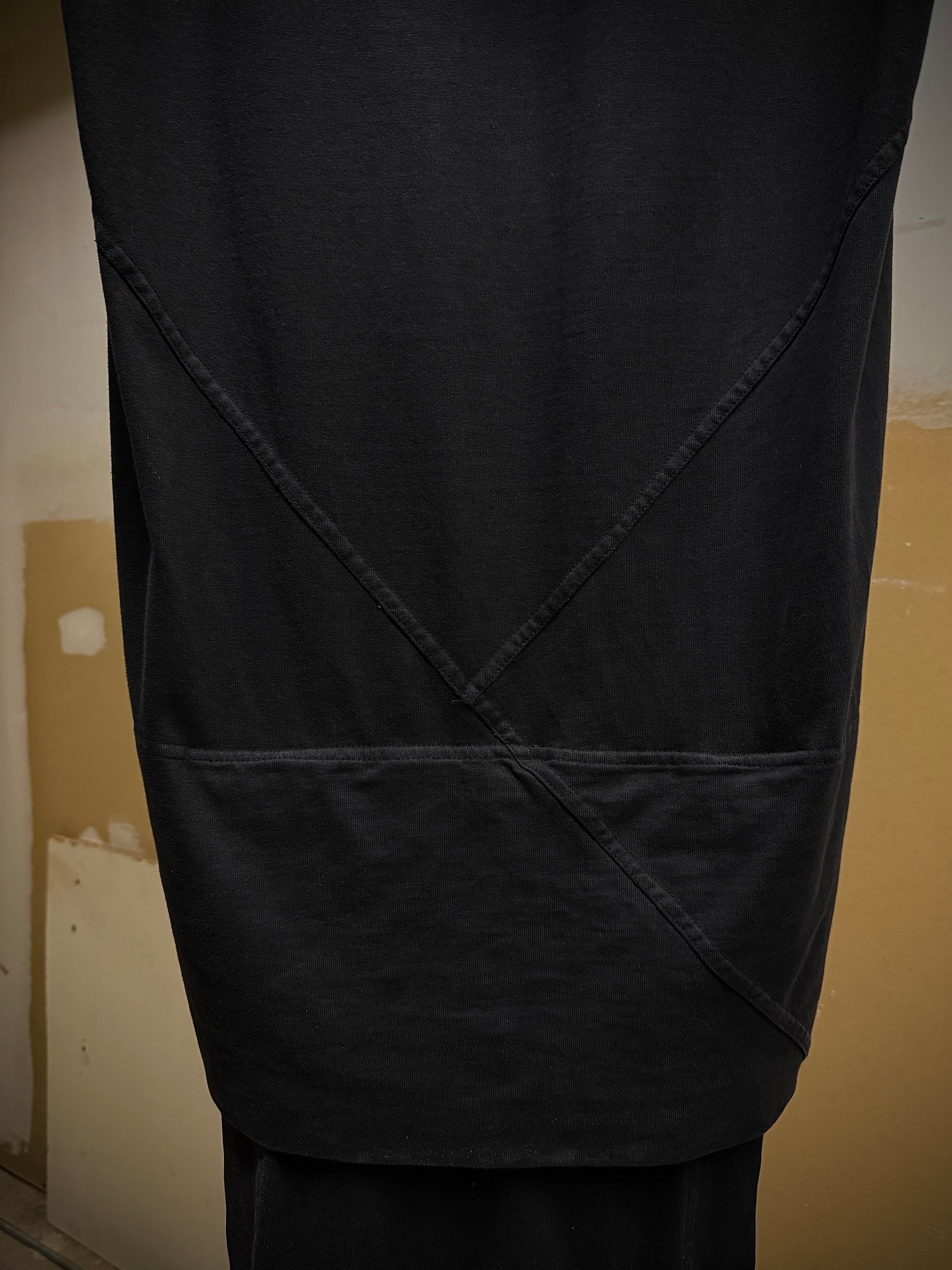 Rick Owens DRKSHDW AW12 "MOUNTAIN" Druid Hood Long Flap Tank Top detail | DRIEW GARMENTS