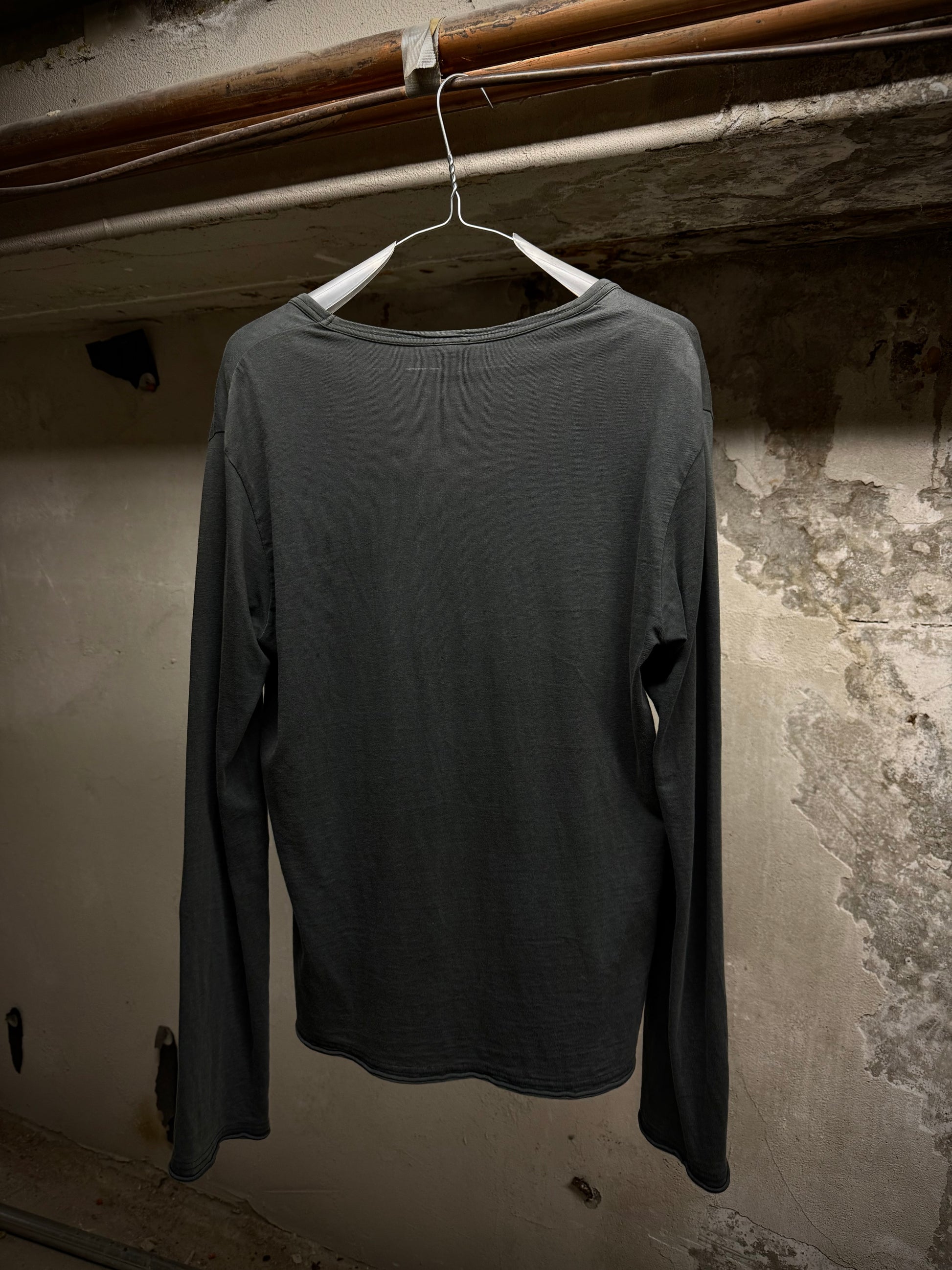 Number (N)ine AW06 “NOIR” Auqa Marine Scoop Neck Long-sleeves detail | DRIEW GARMENTS