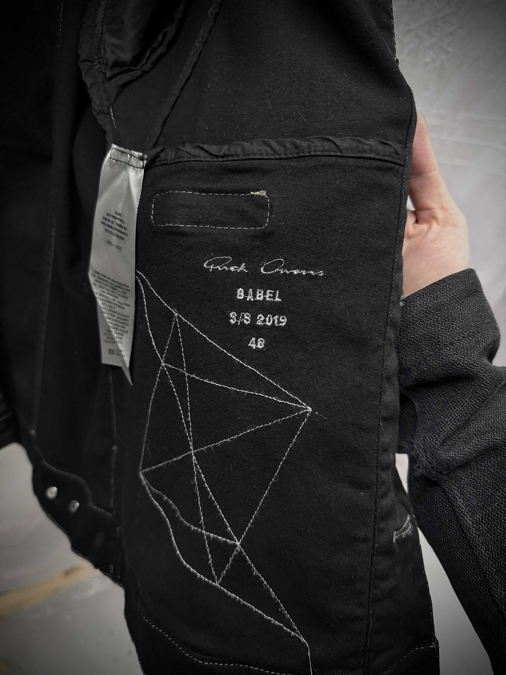 Rick Owens SS19 "BABEL" BLACK WAX Paneled Denim Trucker Jacket detail | DRIEW GARMENTS