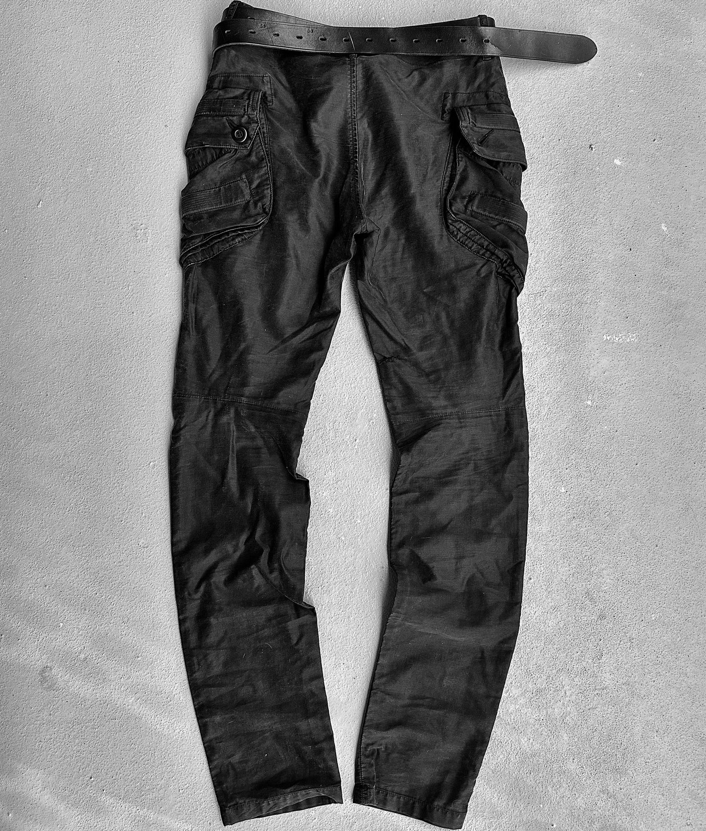 Julius_7 SS10 “neurbanvolker;” Slim-fit Gas-Mask Cargo Pants