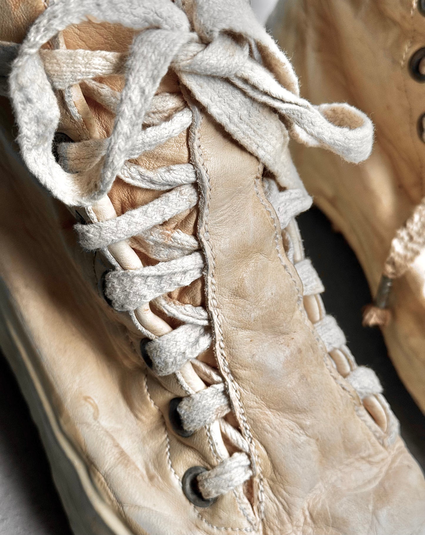 Carol Christian Poell ‘AM/2524 ROOMS-PTC’ White Object-dyed Kangaroo Leather Drip Sneakers