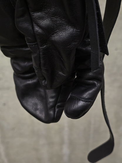 The Viridi-Anne x D.HYGEN AW25-26 Horse Leather Trigger Mittens