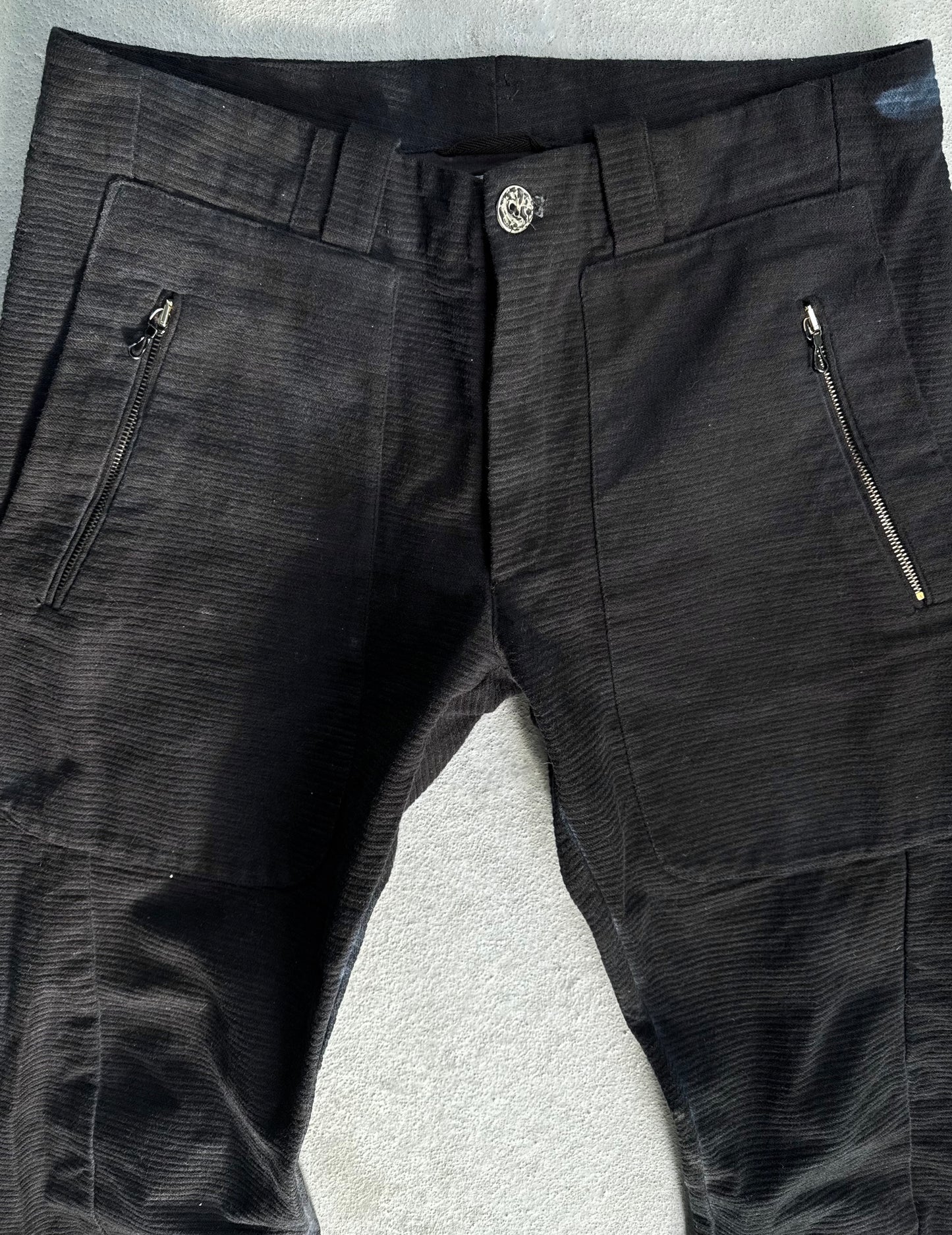 ZAM BARRETT Object-dyed Overlock Stitching J-cut Denim