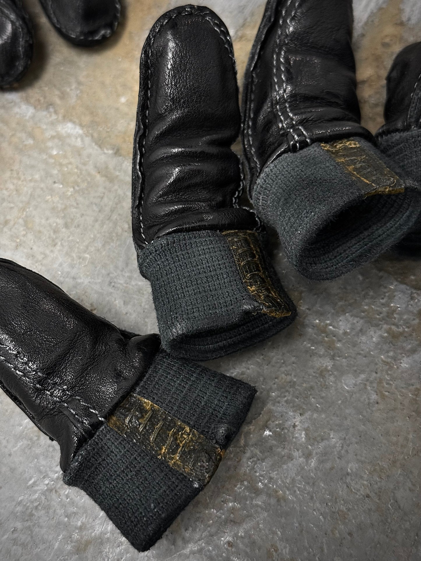 Carol Christian Poell 'AM/2596 ROOMS-PTC/010' Object-dyed Kangaroo Leather Prosthetic Fingers detail | DRIEW GARMENTS