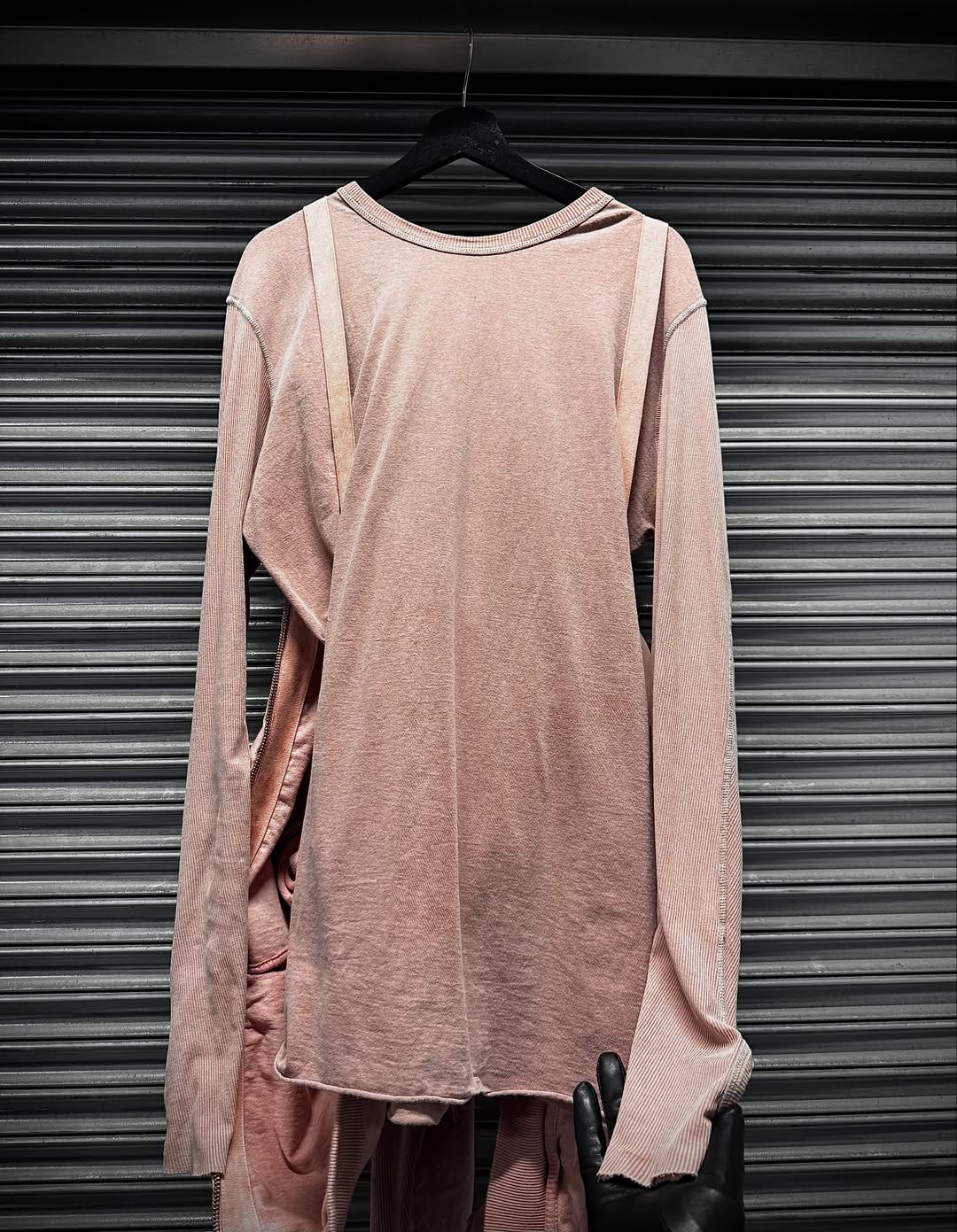 Boris Bidjan Saberi SS23 Mellow Rose Object-dyed ‘LS1.2 RF’ Thumb Hole Long-sleeves