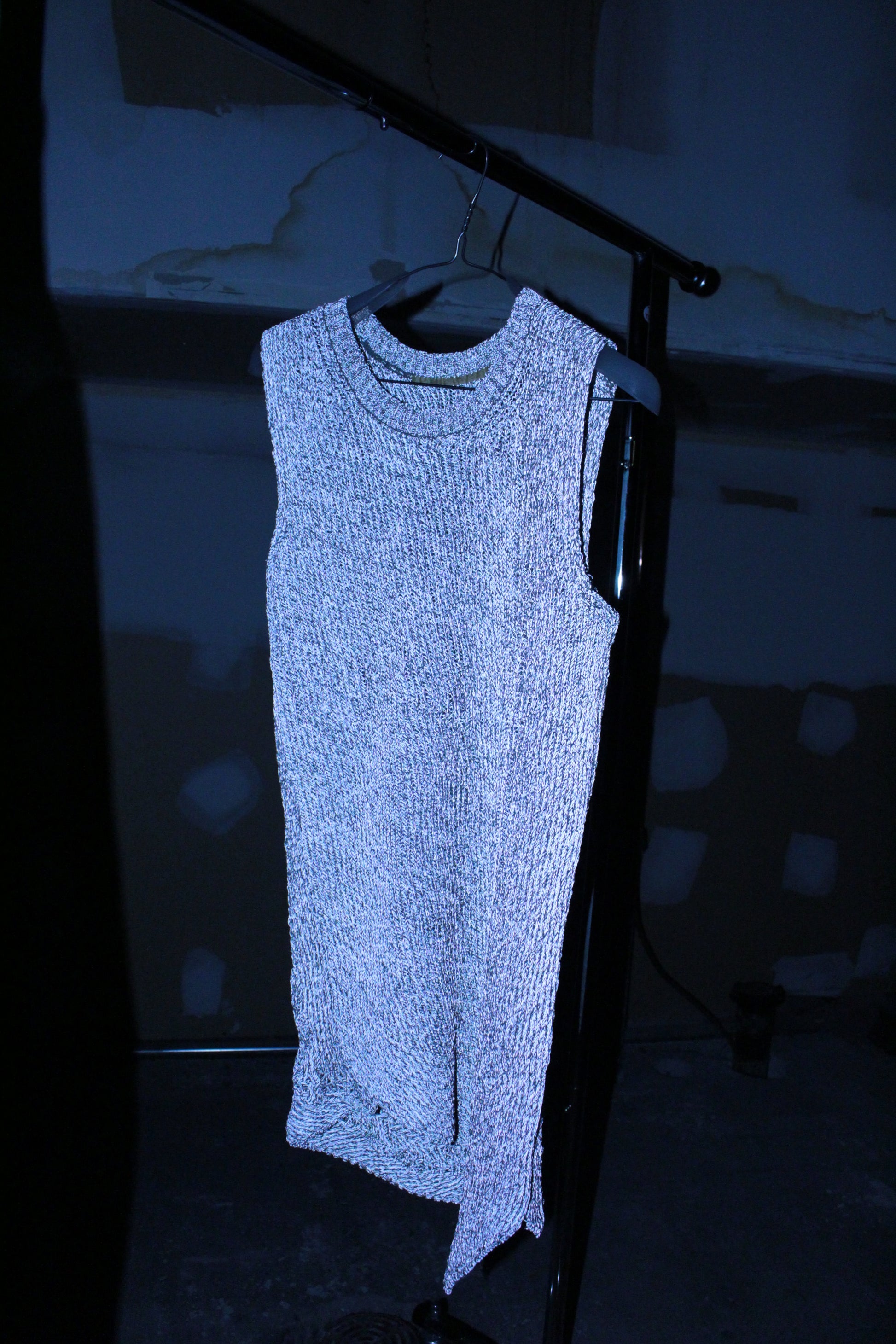 Carol Christian Poell 2010 ‘KM/2721-IN XΞNIT/3' XPOSED Reflective Sleeveless Knit Sweater detail | DRIEW GARMENTS