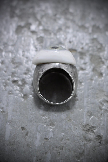 Carol Christian Poell 'MM/2144' Green Prosthetic Eye Silver Ring detail | DRIEW GARMENTS