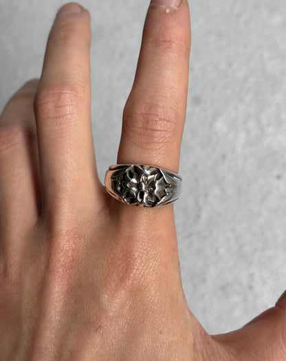 A&G Rock N’ Roll Couture Early 00s Gothic Bloom Signey Silver Ring