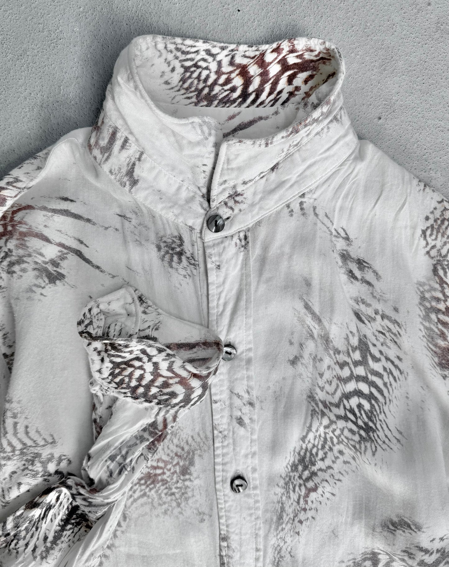 14thAddiction Early 00s Feather Print Button-up Shirt