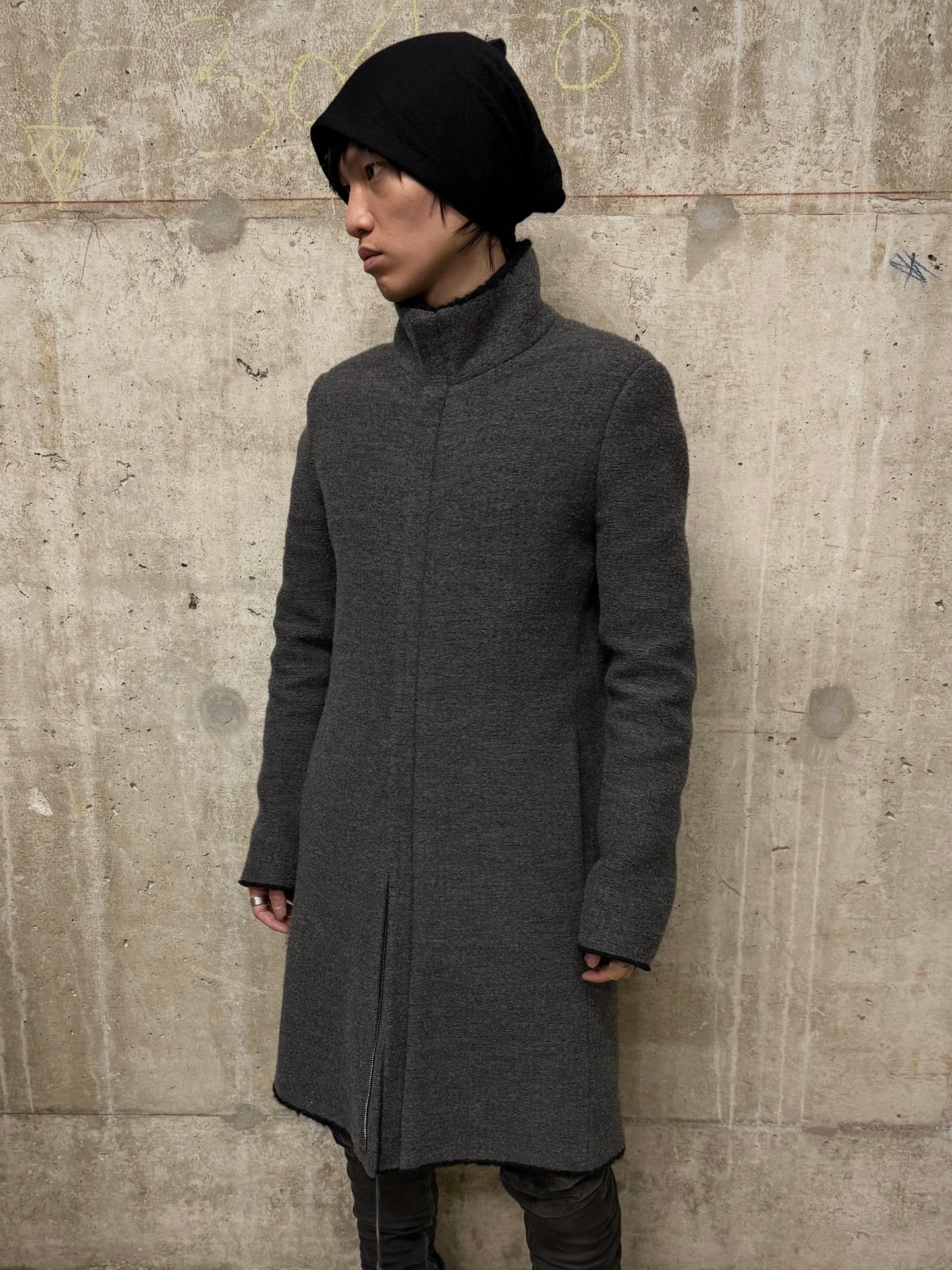 Label Under Construction AW16-17 '28FMCT62_WW62' Grey Virgin Wool Mock Neck Coat detail | DRIEW GARMENTS
