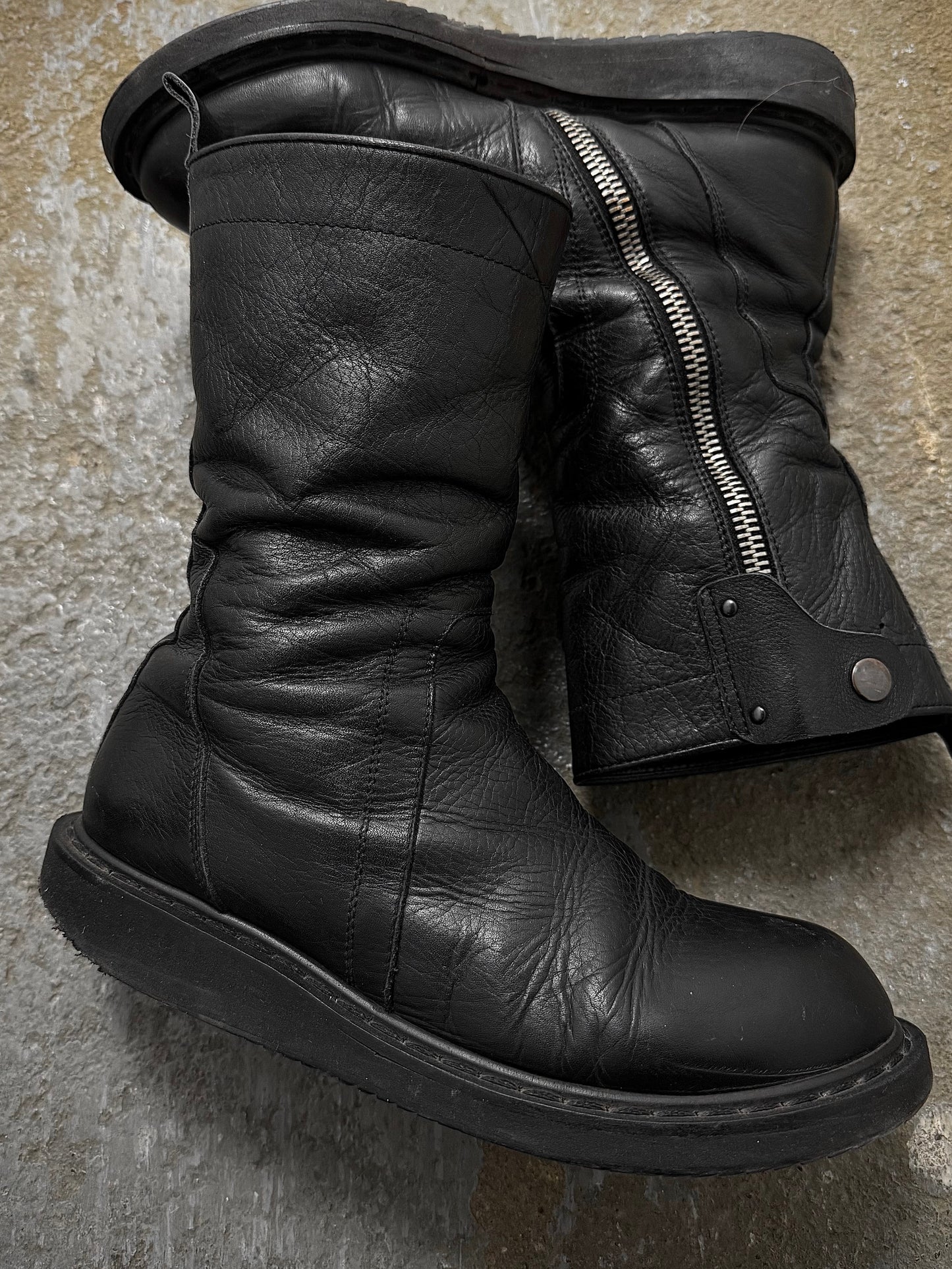 Rick Owens AW09 "CRUST" Side Zip Calf Leather Creeper Boots detail | DRIEW GARMENTS