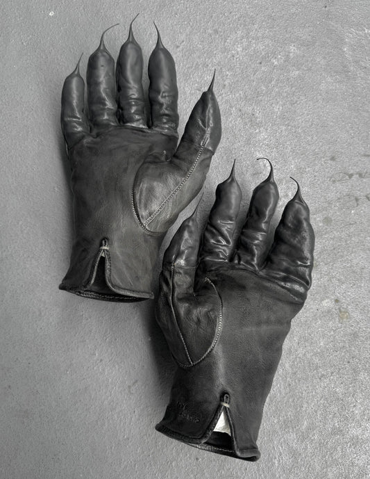 Carol Christian Poell 'AM//2459 ROOMS-PTC/19' Object-dyed Rubber Drip Leather Gloves