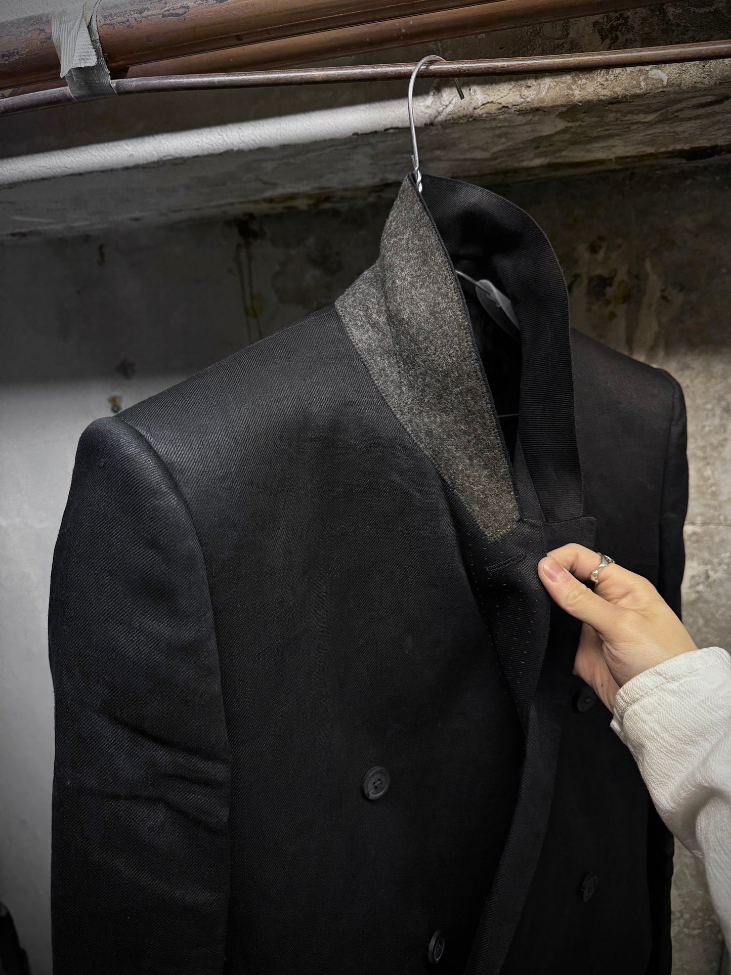 Rick Owens SS25 "HOLLYWOOD" Double Breasted ‘JMF’ Linen Twill Blazer detail | DRIEW GARMENTS