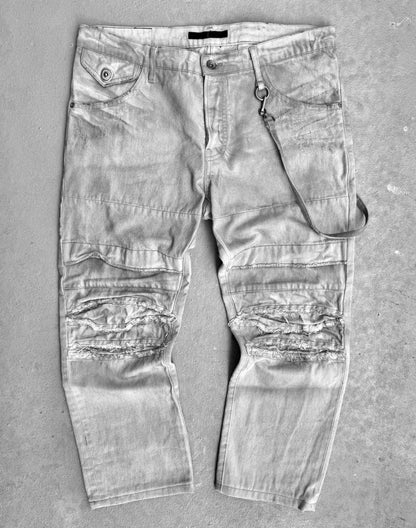 Julius_7 SS11 “Chaos : Ontological Anarchism” Distressed Knee Dirty White Bootcut Denim