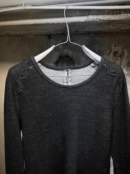 DEEPTI Collection °016-017 'T-058 DUB-95' Crash Seam Long-sleeve detail | DRIEW GARMENTS