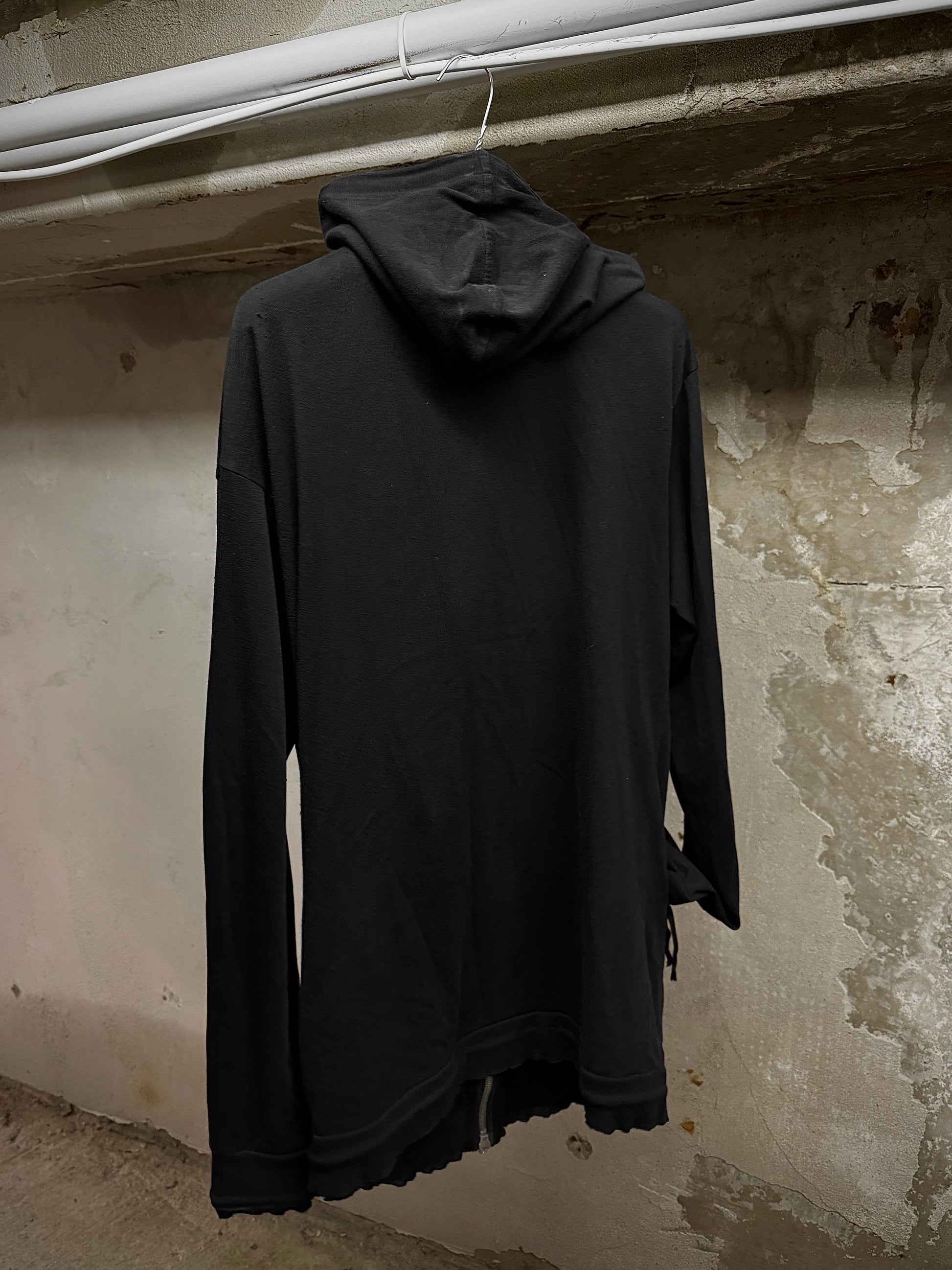 DAMIR DOMA SILENT by DAMIR DOMA 2010s 'TRAPPE' Asymmetric Drape Zip Up Hoodie detail | DRIEW GARMENTS