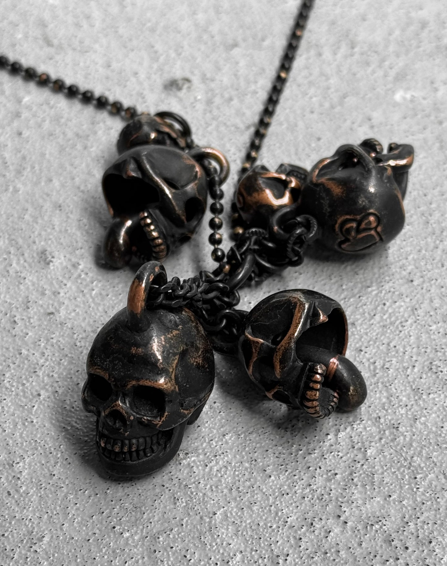 Number (N)ine SS06 “Welcome To The Shadow” Multi-skulls Brass Necklace