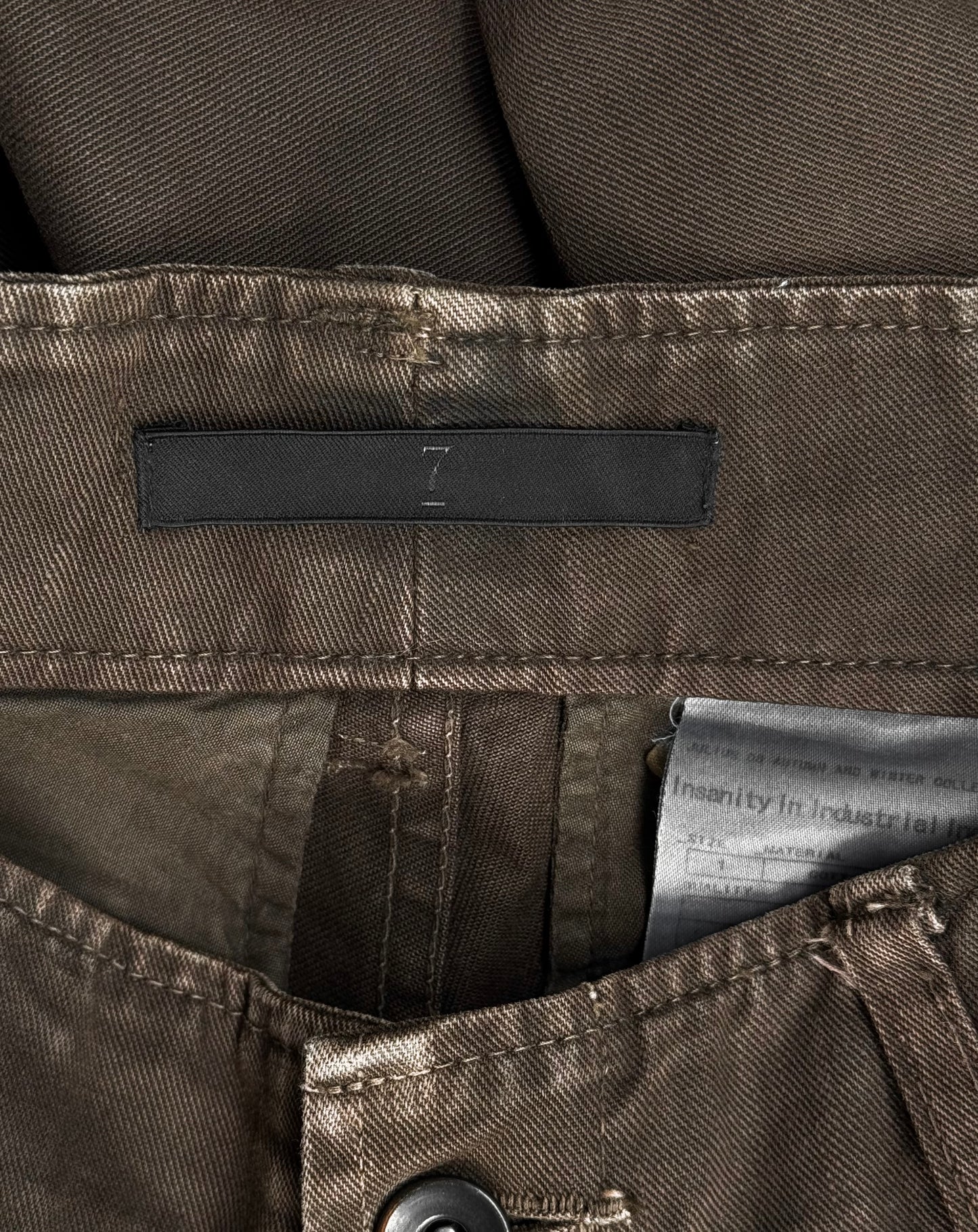 Julius_7 AW08 “Insanity in Industrial Inc. #2;” Cotton Gabardine Gasmask Cargo Pants