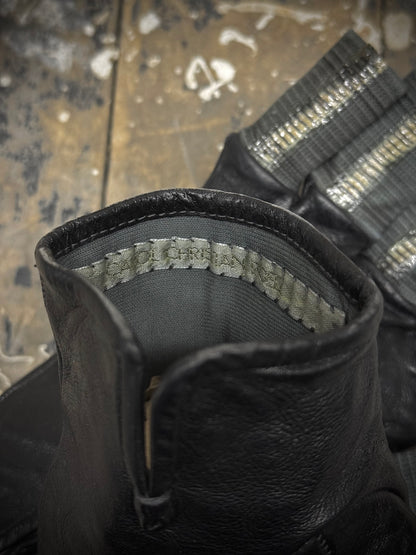 Carol Christian Poell 'AM/2457 ROOMS-PTC/010' Disparate Leather Gloves detail | DRIEW GARMENTS