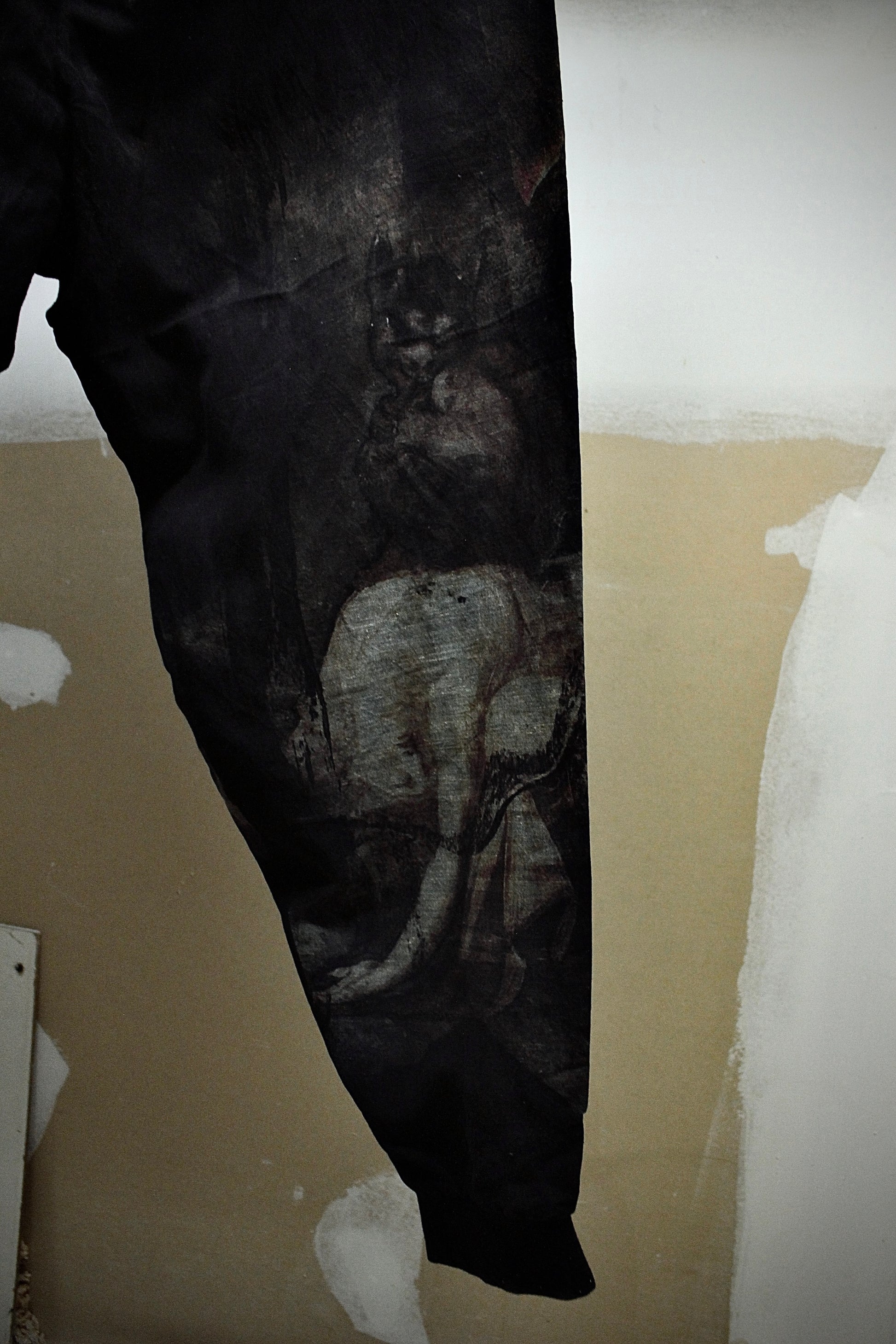 Yohji Yamamoto POUR HOMME SS24 "The Nightmare" Renaissance Print Linen Pants detail | DRIEW GARMENTS