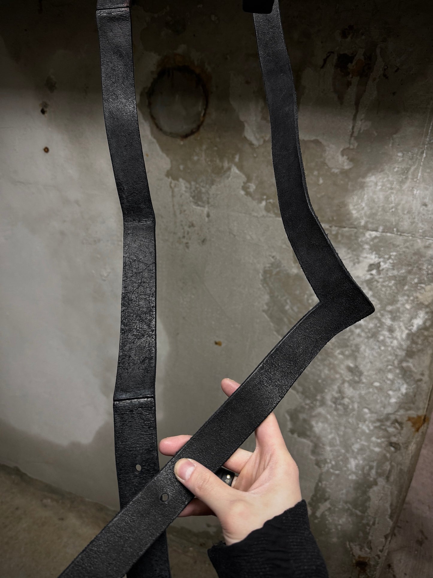 Carol Christian Poell 'AM/2603-IN BELV-PTC/10' Object-dyed 'L' Cow Leather Belt detail | DRIEW GARMENTS