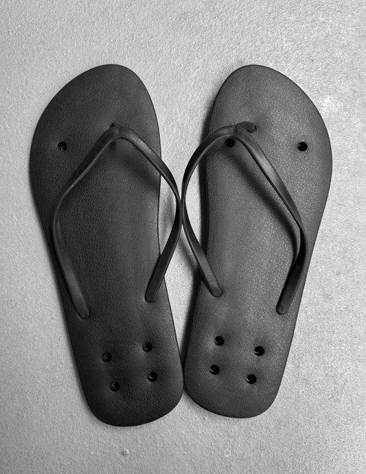 Rick Owens DRKSHDW SS17 “WALRUS” Rubber Flip Flops