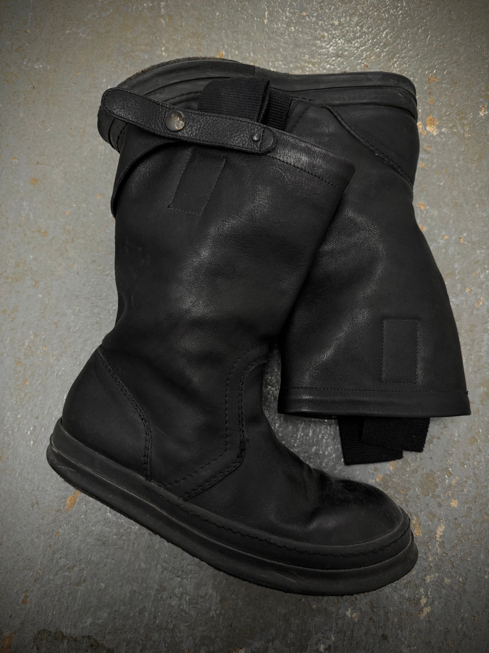 Rick Owens AW05 "MOOG" Pull-Tab Engineer Sneaker Boots detail | DRIEW GARMENTS