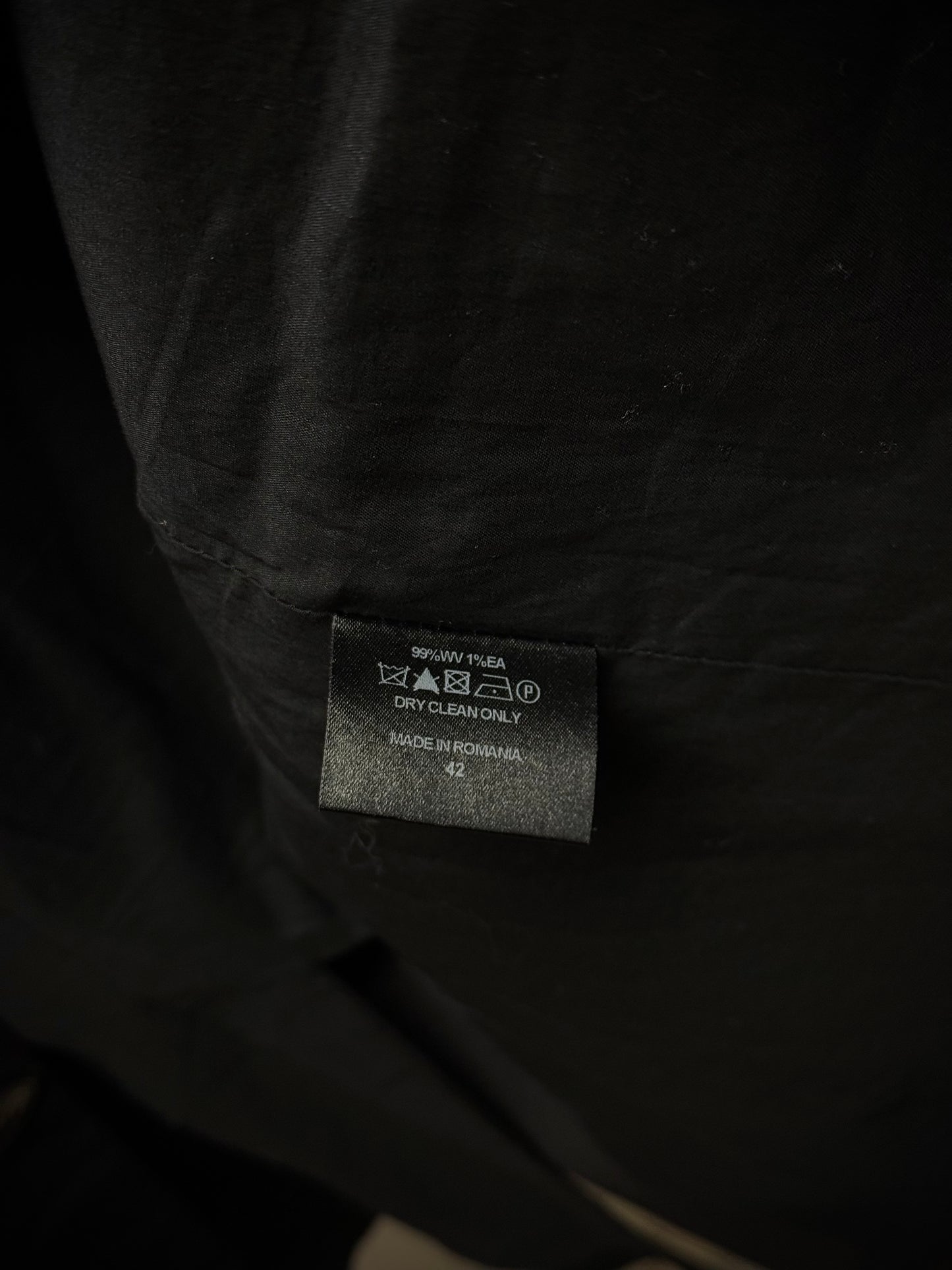 A.F.Vandevorst Early 00s Classic Notched Lapel Single Button Blazer detail | DRIEW GARMENTS