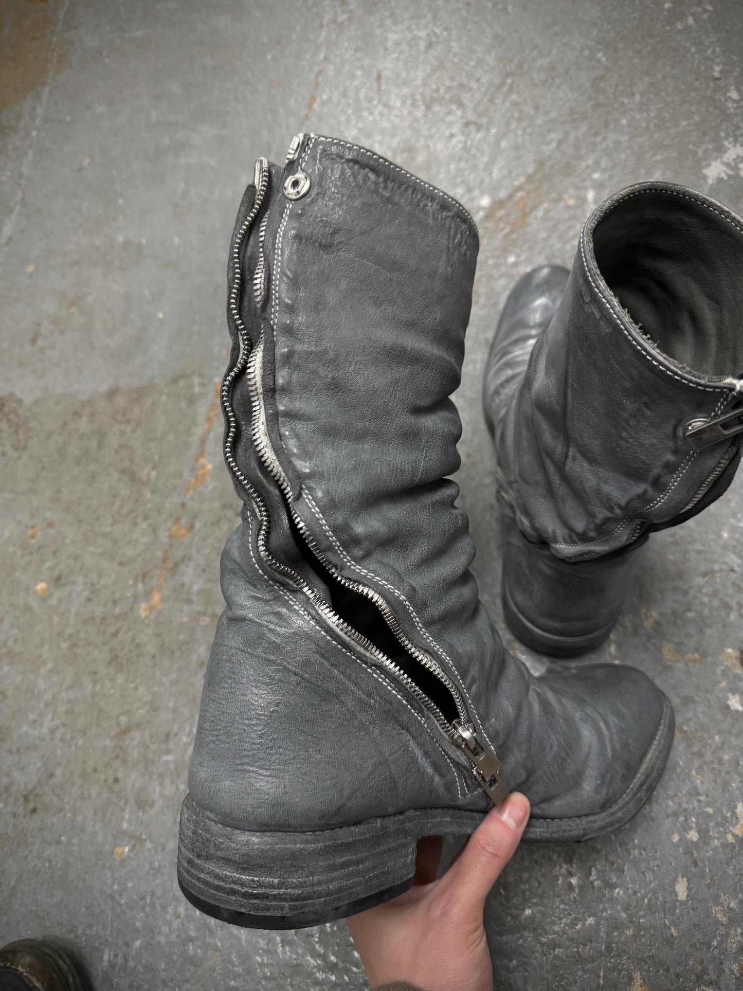 Carol Christian Poell ‘AM/2687P ROOMS-PTC/08’ Titanium Prosthetic Tornado Zip Boots detail | DRIEW GARMENTS