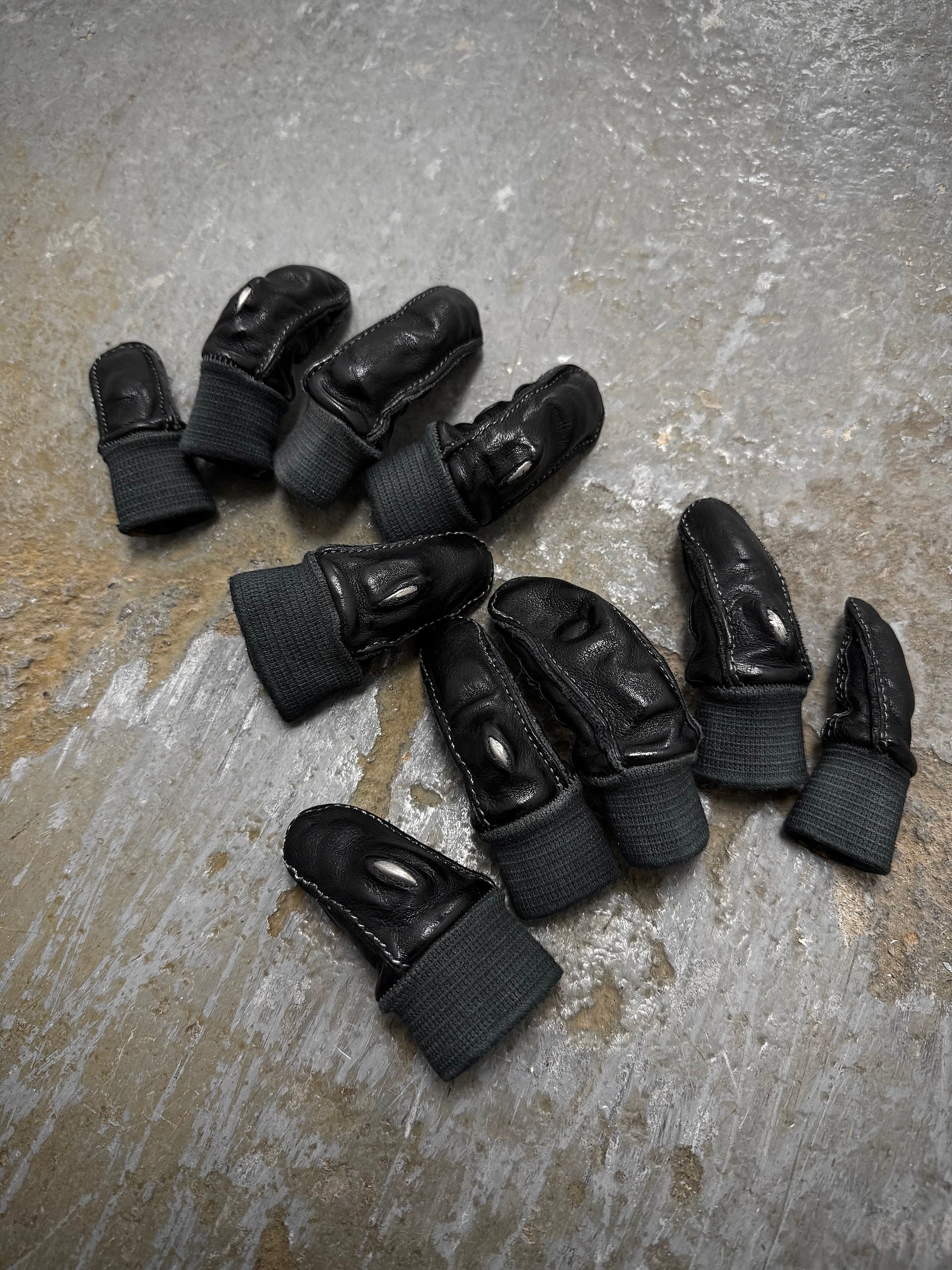 Carol Christian Poell 'AM/2596 ROOMS-PTC/010' Object-dyed Kangaroo Leather Prosthetic Fingers | Archive Fashion Toronto