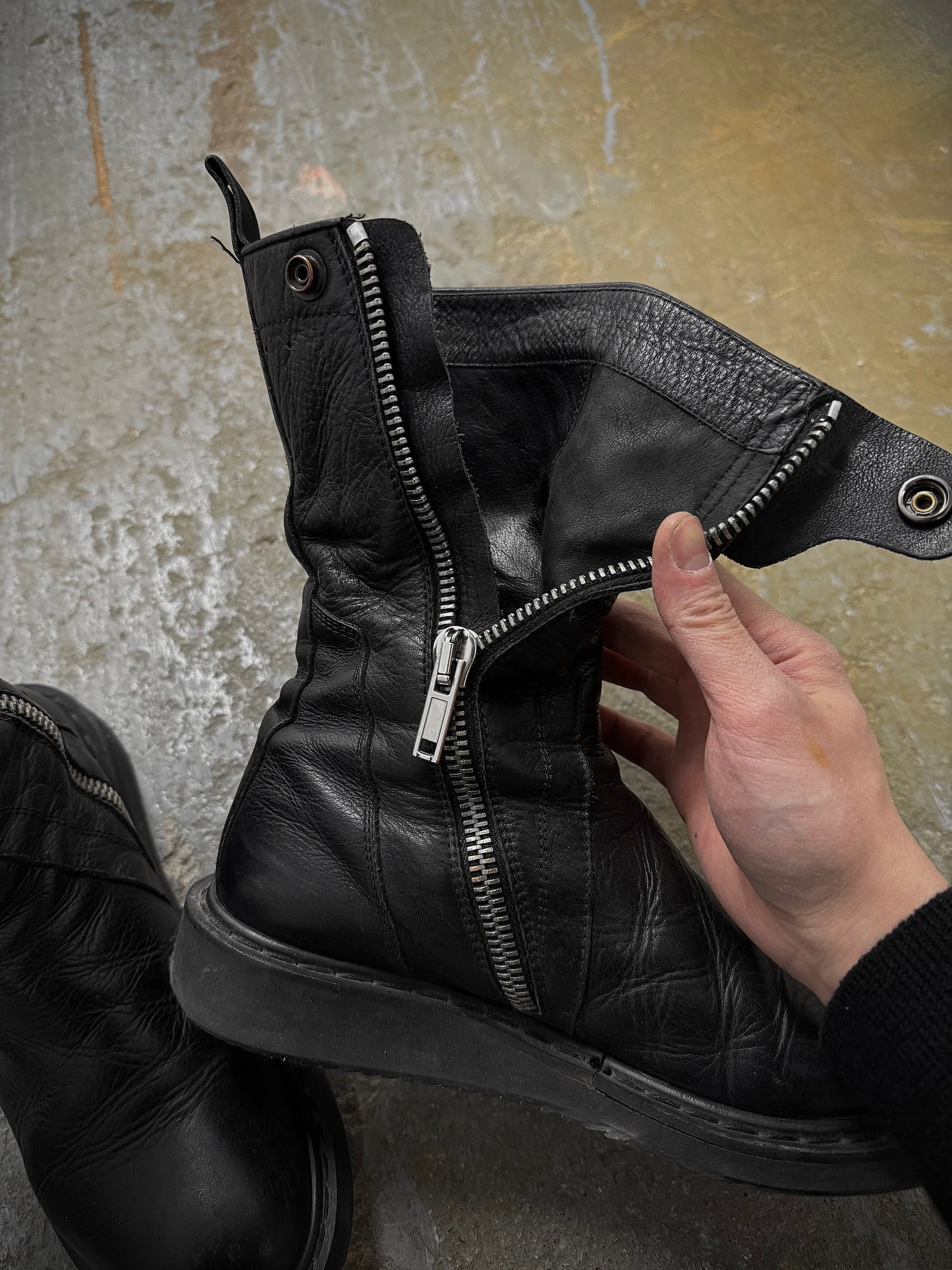 Rick Owens AW09 "CRUST" Side Zip Calf Leather Creeper Boots detail | DRIEW GARMENTS