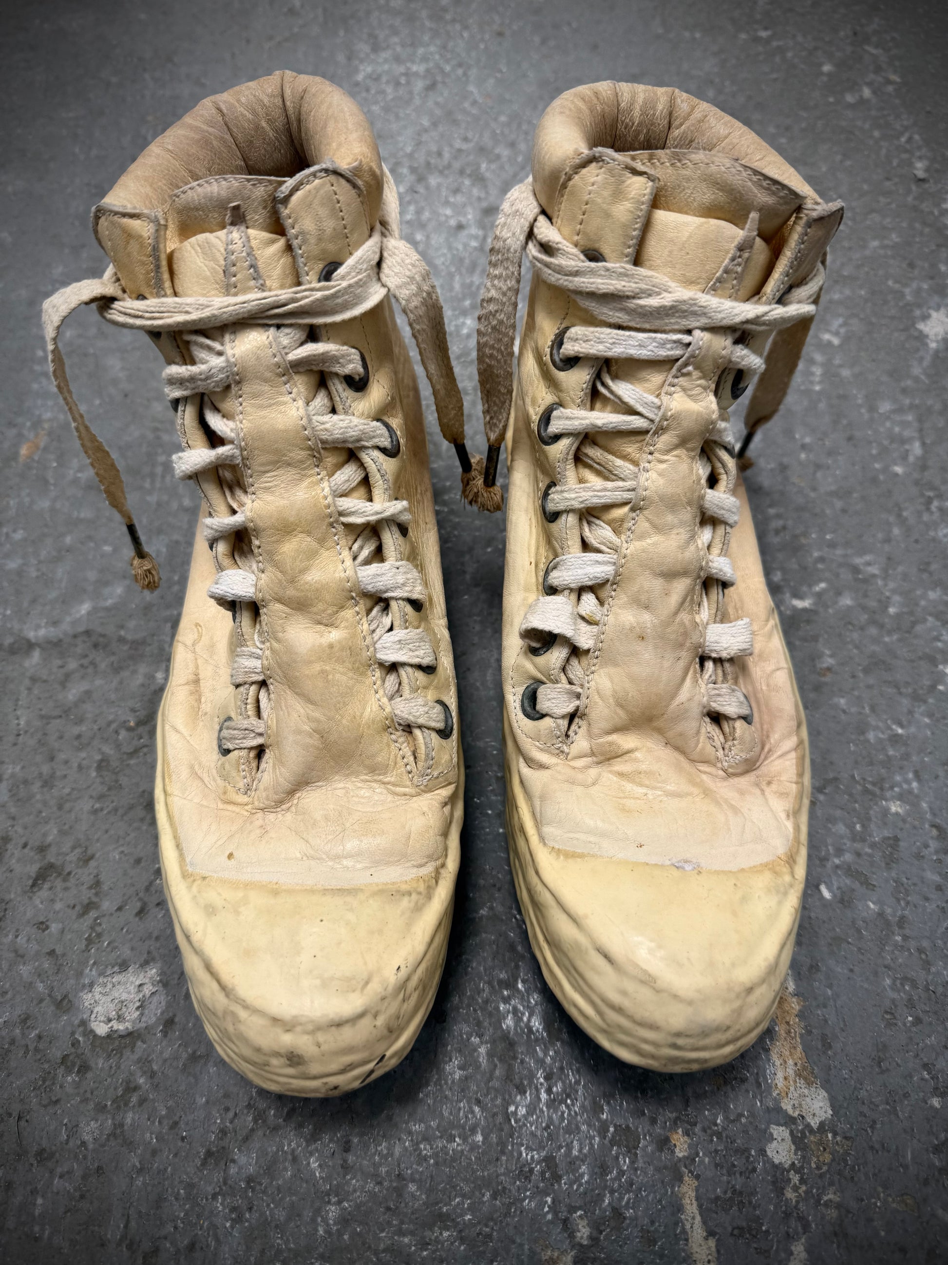 Carol Christian Poell ‘AM/2524 ROOMS-PTC/01’ Object-dyed Kangaroo Leather Drip Sneakers (39) detail | DRIEW GARMENTS