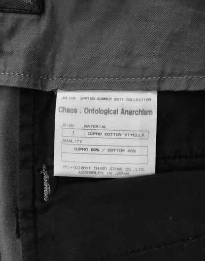 Julius_7 SS11 “Chaos; Ontological Anarchism” Gas-Mask Cargo Shorts