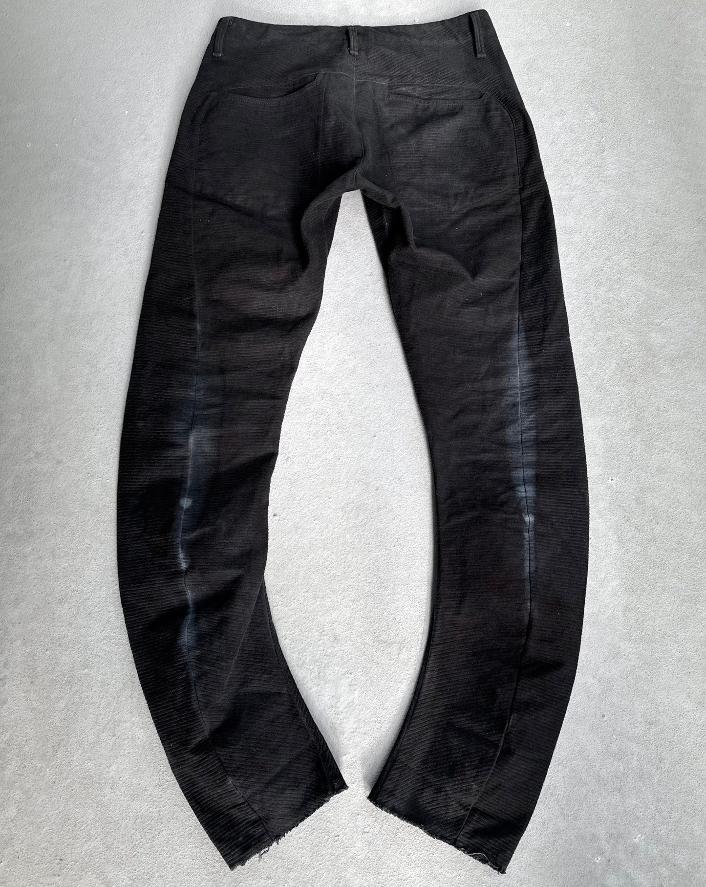 ZAM BARRETT Object-dyed Overlock Stitching J-cut Denim