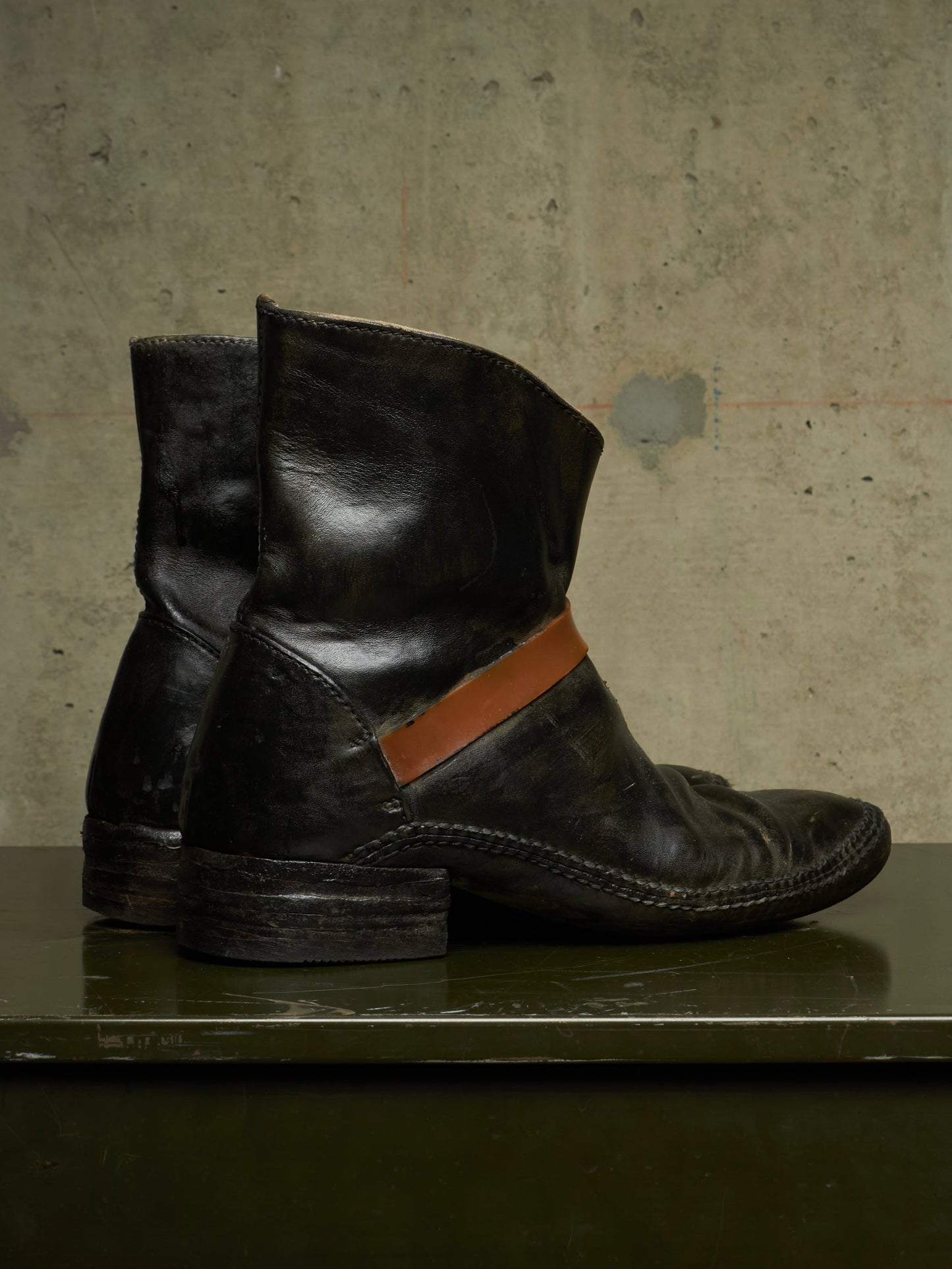 Carol Christian Poell SS08 "Off-Scene" 'AM/2411 BUC-PTC/1' Horse Leather Rubber Band Boots