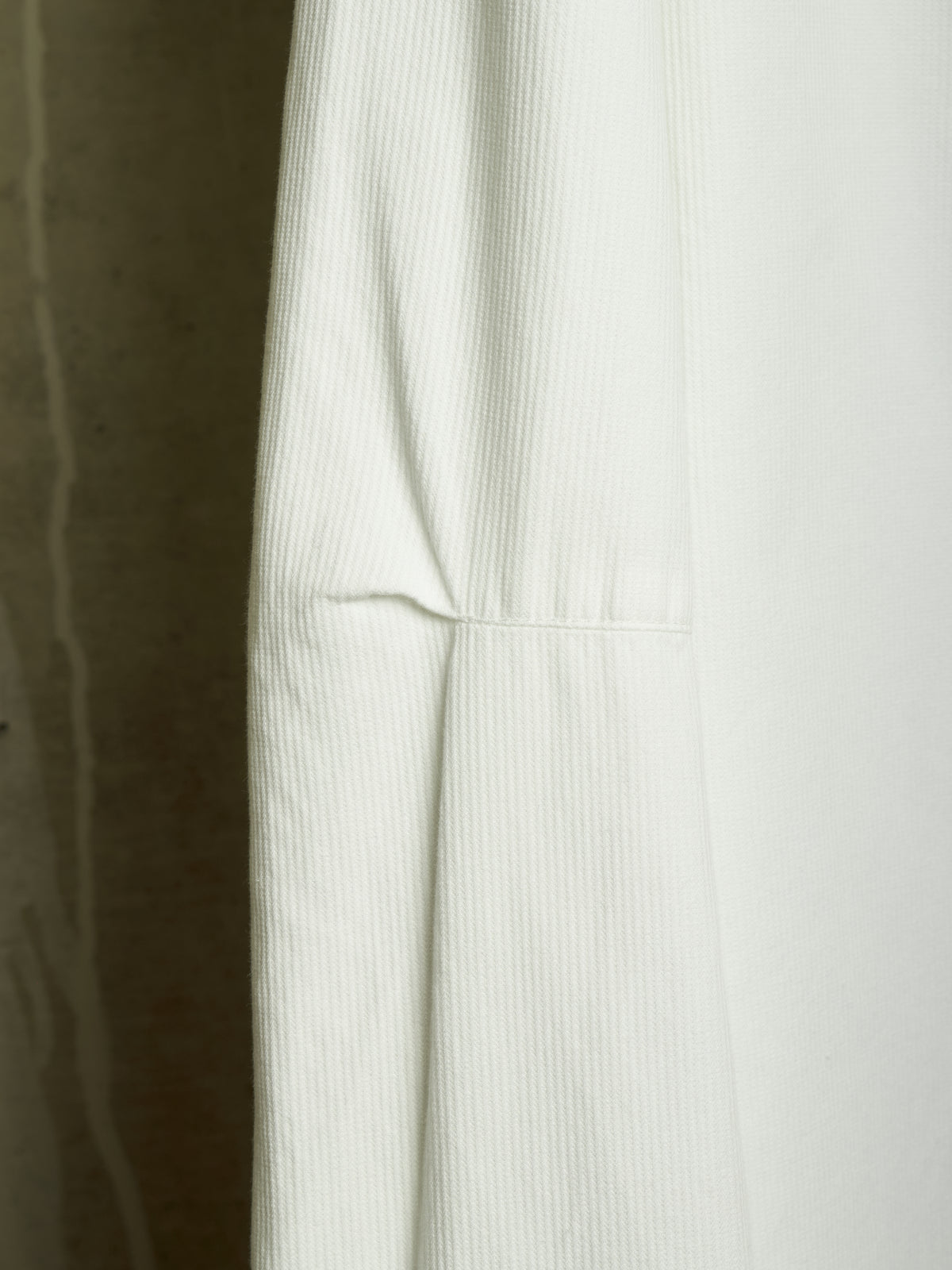 Ann Demeulemeester 2010s White Elongated Sleeve Striped Tailored Shirt