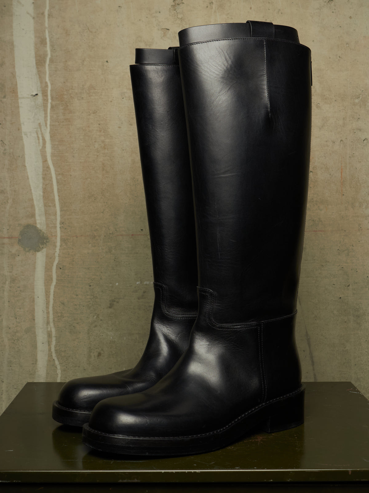 Ann Demeulemeester AW26 Black 'Stan' Cow Leather Knee-High Riding Boots
