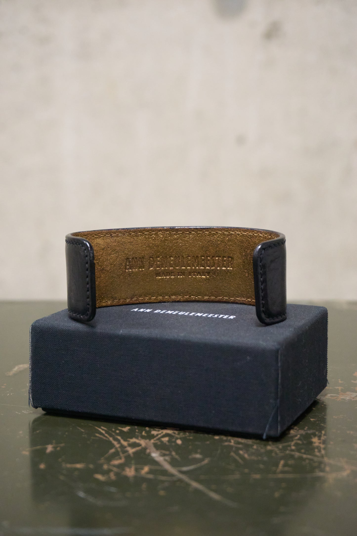 Ann Demeulemeester 2010s Adjustable Black Calf Leather Gold Foil Cuff