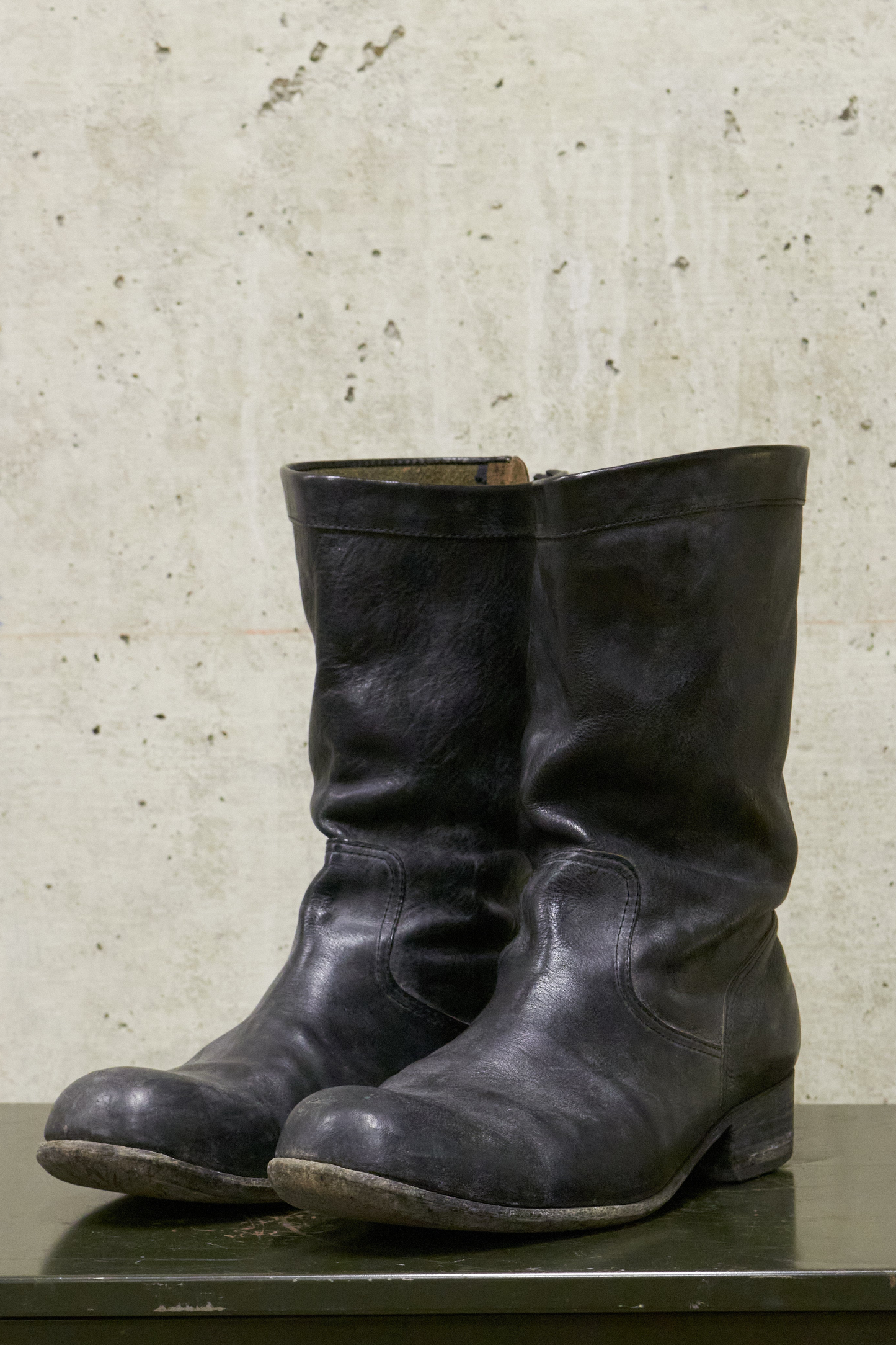 ATTACHMENT by Kazuyuki Kumagai Early 00s Vegetable Tanned Cow Leather Back-zip Engineer Boots