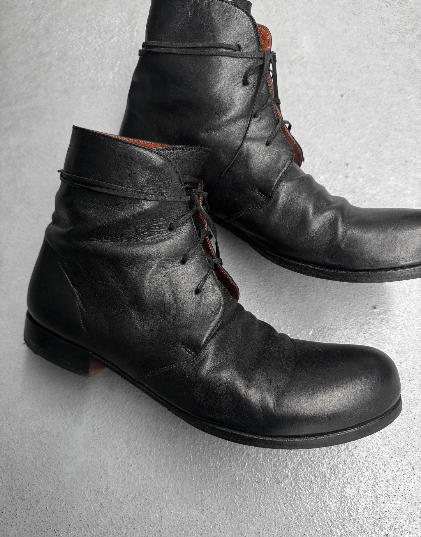 A DICIANNOVEVENTITRE (A1923) FW17-18 Horse Leather Ankle Boots