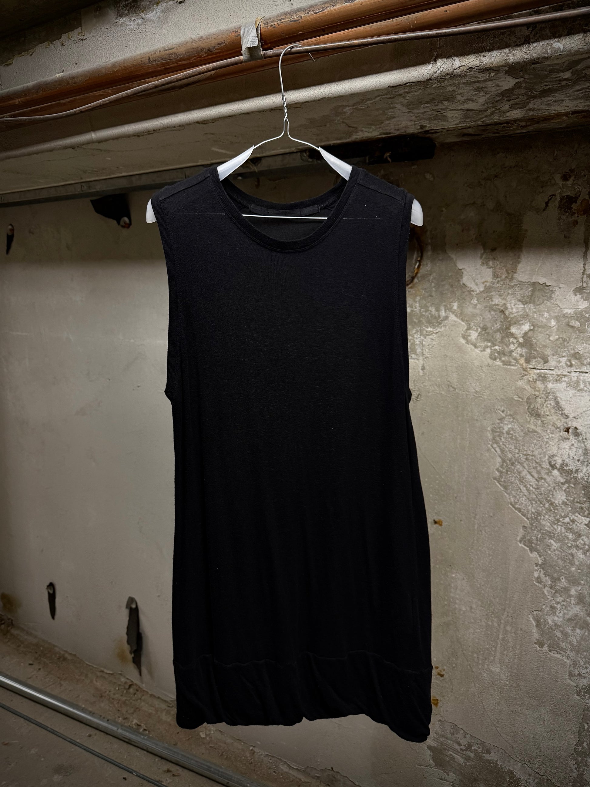 JULIUS _7 AW15-16 "sphere;" Double Layer Hem Long Tank Top | Archive Fashion Toronto