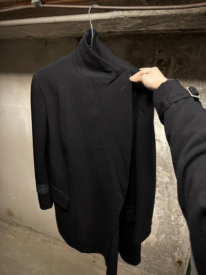 COMME des GARÇONS Late 80s 'Jean Paul Gaultier' Woven Tag Asymmetric Open-front Blazer detail | DRIEW GARMENTS