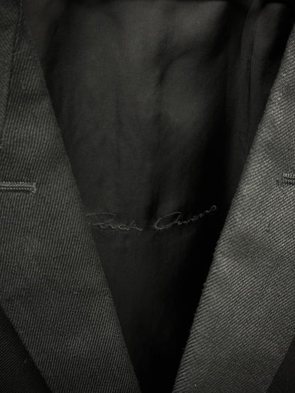 Rick Owens SS25 "HOLLYWOOD" Double Breasted ‘JMF’ Linen Twill Blazer detail | DRIEW GARMENTS