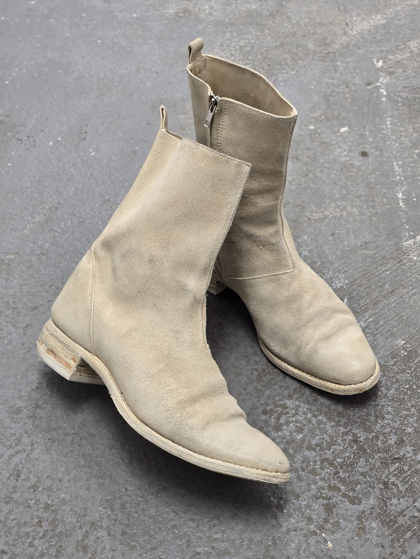 Carol Christian Poell AW05 "On Demand" Reverse Horse Leather Side Zip Boots detail | DRIEW GARMENTS
