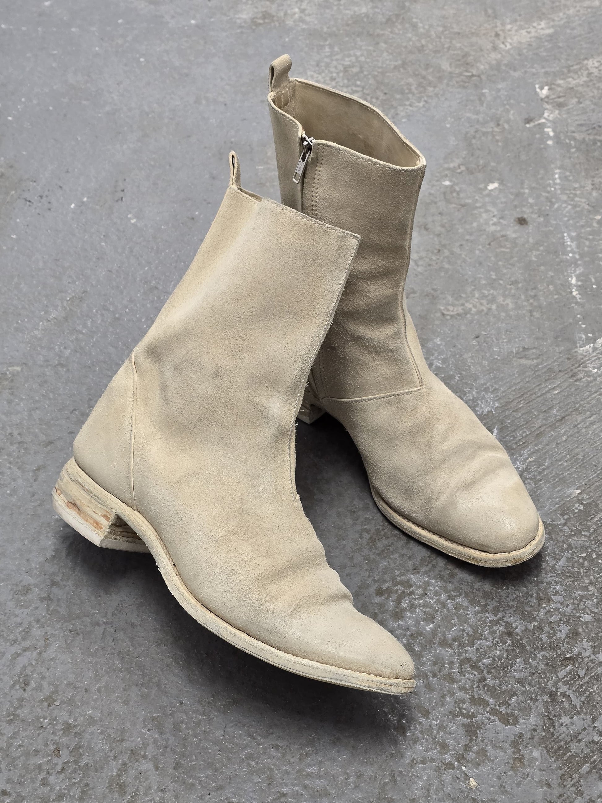 Carol Christian Poell AW05 "On Demand" Reverse Horse Leather Side Zip Boots detail | DRIEW GARMENTS