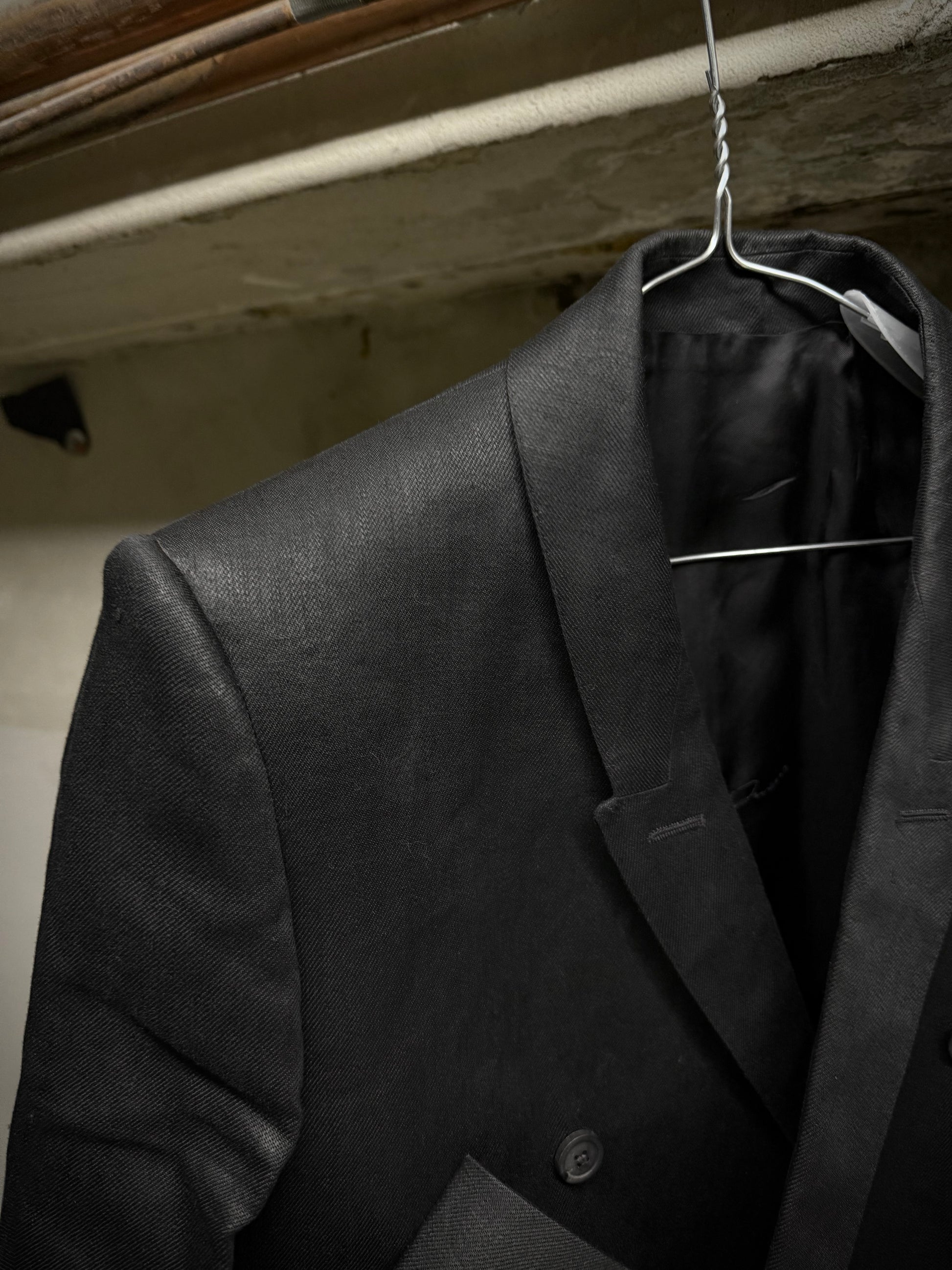 Rick Owens SS25 "HOLLYWOOD" Double Breasted ‘JMF’ Linen Twill Blazer detail | DRIEW GARMENTS