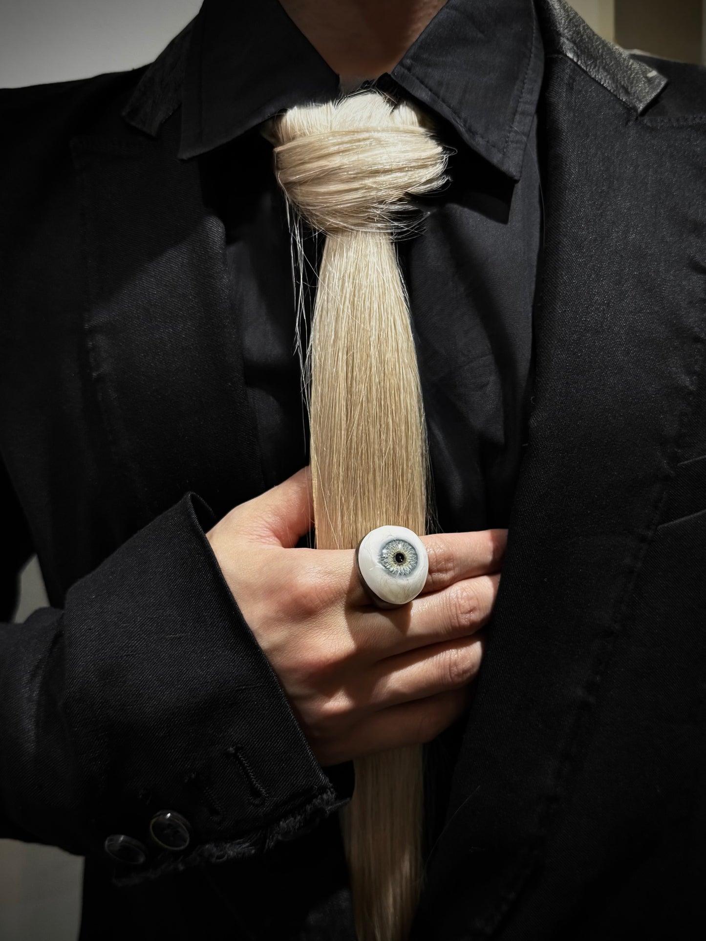 Carol Christian Poell SS06 "U-Turn" 'AM/2028 HAAR/2A’ Blonde Human Hair Tie